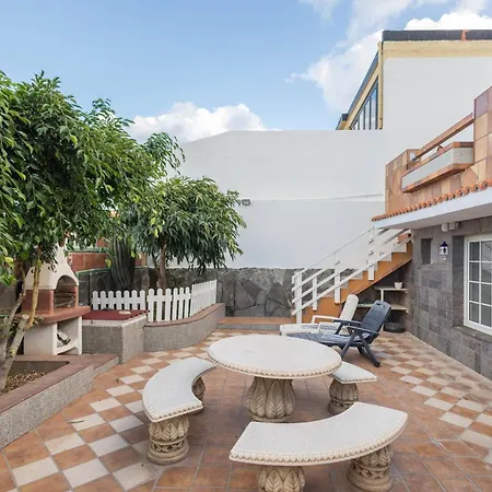 3br Outdoor Playa De Hombre Home-surf Holiday home Telde